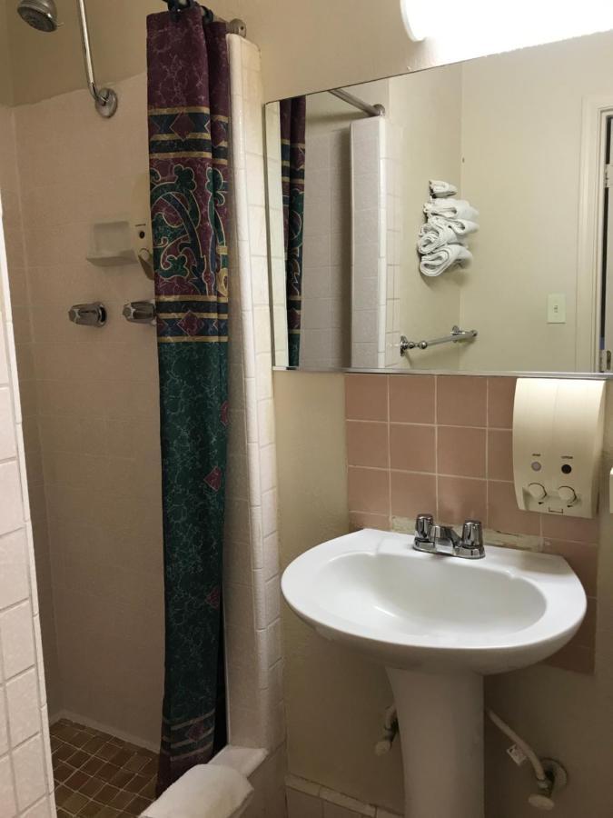 Budget Inn Parker Bagian luar foto